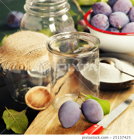 Making plum jam Making plum jam 25137425