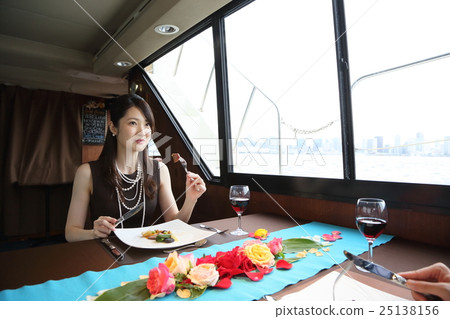 午餐遊船 25138156