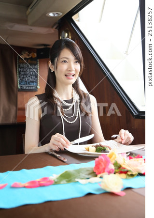 午餐遊船 25138257