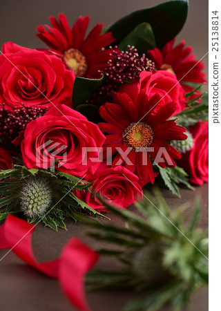 Arrangement of red roses Arrangement of red roses 25138814