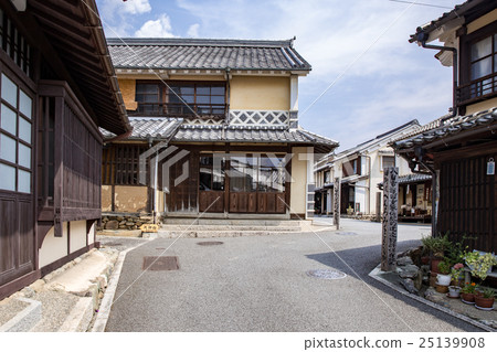 Townscape of Uchiko (Ehime Prefecture Uchiko Machi) 25139908