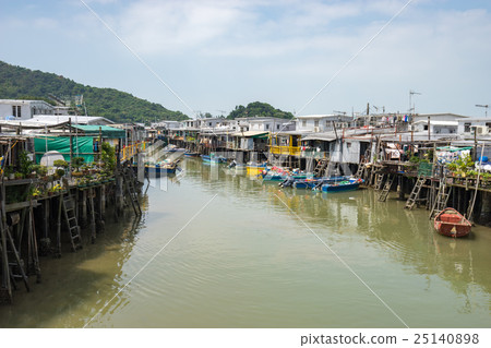 Hong Aao Village, Hong Kong 25140898