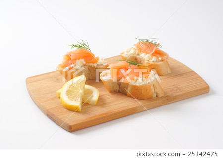 smoked salmon canapes smoked salmon canapes 25142475