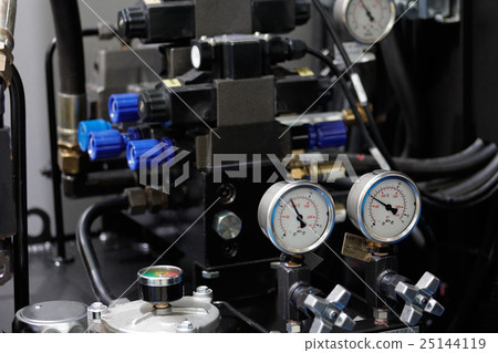 hydraulic system of cnc machine 25144119