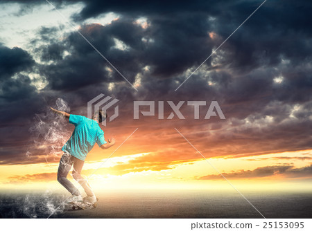 Teenager boy on skate 25153095