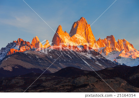 Fitz Roy mountain, Patagonia Fitz Roy mountain, Patagonia 25164354