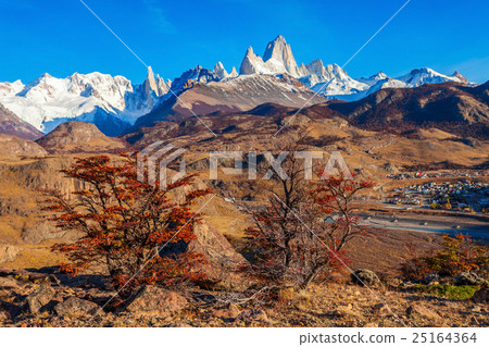 Fitz Roy mountain, Patagonia Fitz Roy mountain, Patagonia 25164364