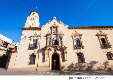 Colegio Nacional de Monserrat 25164498