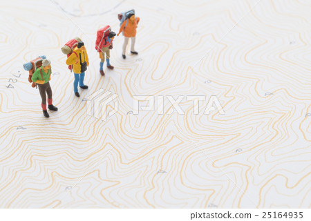 徒步旅行的形象 25164935