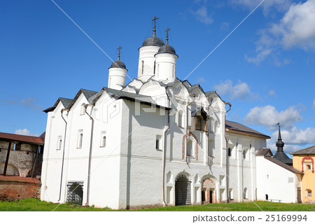 Gate Church of the Transfiguration. 25169994