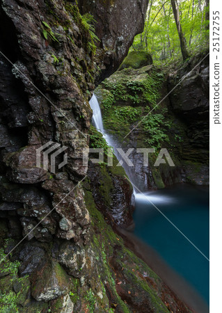 Oirridge Falls 3 Oirridge Falls 3 25172755