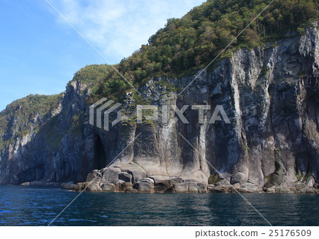 Shiretoko Peninsula IV Shiretoko Peninsula IV 25176509