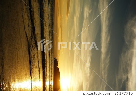 Taki-za海灘的晚上風景 25177710