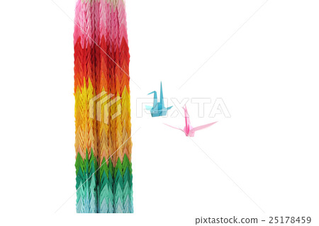 A thousand paper cranes A thousand paper cranes 25178459