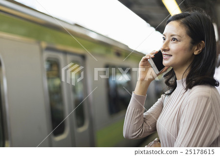 30年代商務男裝和女裝 30年代商務男裝和女裝 25178615