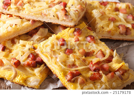 German sliced onion pie with bacon macro 25179178