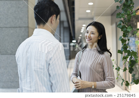 30年代商務男裝和女裝 30年代商務男裝和女裝 25179845
