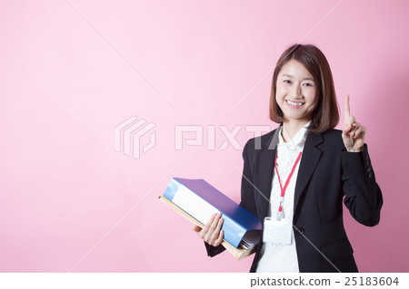 OL portrait · pink back 25183604