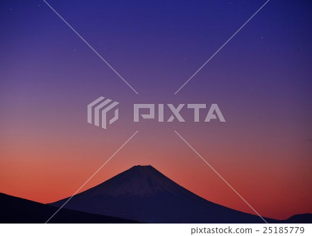Dawn of the Kirigamine plateau 25185779