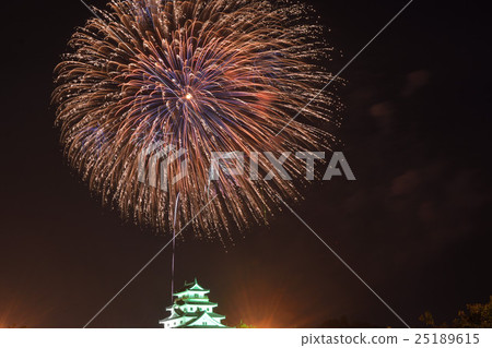 Fireworks 25189615