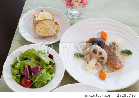 French full course 25189786