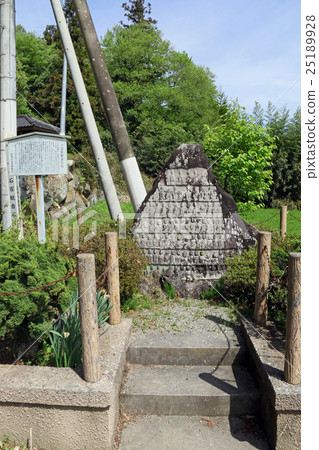 One stone statue of Kannon 25189928