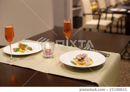 French restaurant course meal French restaurant course meal 25190631