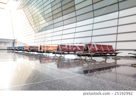 The waiting room The waiting room 25192992