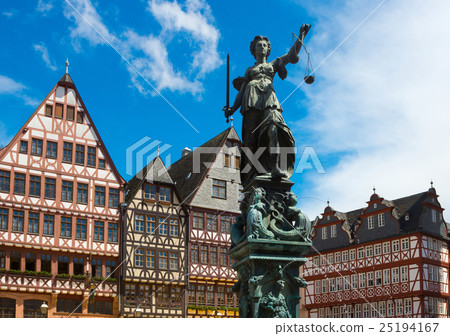 The old town with the Justitia statue in Frankfurt 25194167
