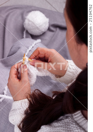 woman hands knitting 25194762
