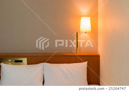 Modern bedroom interior. 25204747