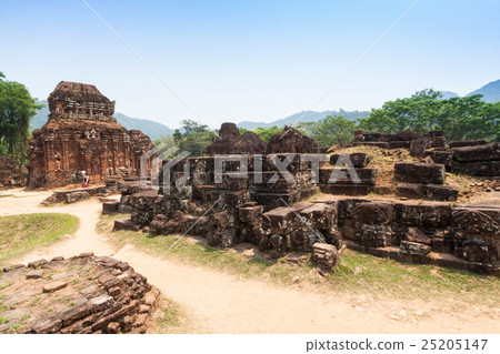 Masonic ruins in Middle Vietnam (Misson sanctuary) 25205147