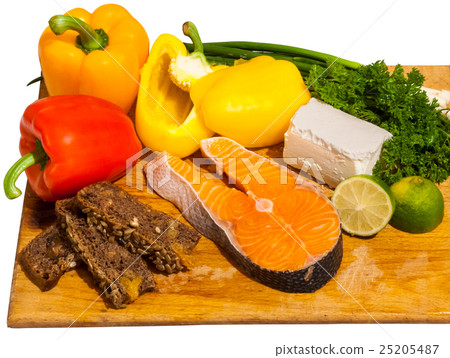 salmon salad ingredients 25205487
