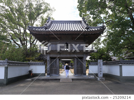 Shikoku Buddha 9th Buddhist Gora Temple Yamamon and Pilgrim's 25209214