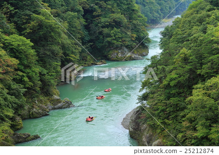 Kinugawa from Shikibu Bridge 25212874