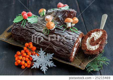 Traditional Christmas cake. Traditional Christmas cake. 25215469