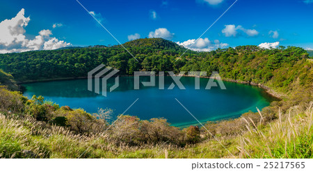Immovable pond_Ebino Kogen 25217565