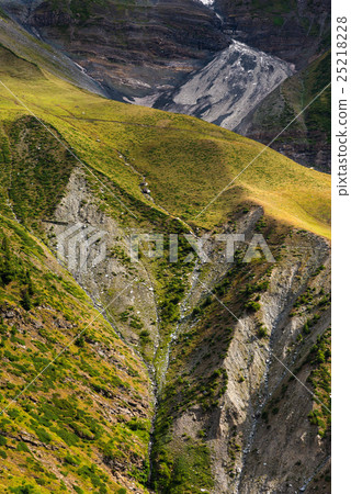 Himalayas mountain view along Manali - Leh Highway 25218228