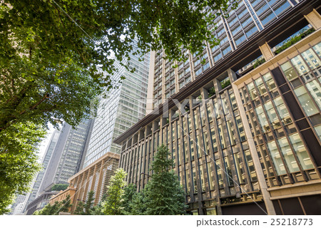 丸之內的高層建築群 25218773