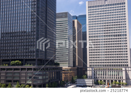 丸之內的高層建築群 25218774