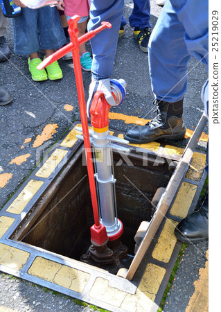 Emergency drill at the neighborhood association - Fire fighting training - Stand pipe 25219029