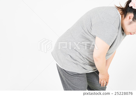 A fat woman whose knees ache 25228076
