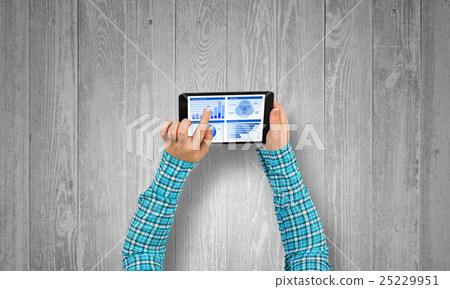 Using financial application Using financial application 25229951