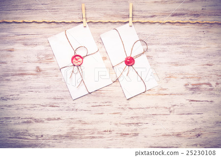 Mail envelope on rope 25230108