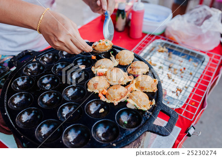 Sweet and Savory Grilled Coconut Rice kanom krok Sweet and Savory Grilled Coconut Rice kanom krok 25230274