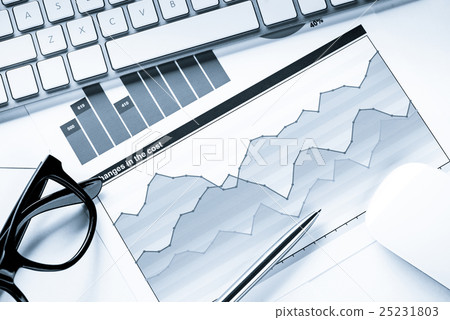 Preparing average sales report Preparing average sales report 25231803