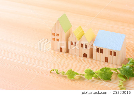 Image of housing Image of housing 25233016