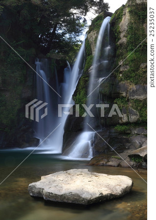 Kiribara Falls 25235037