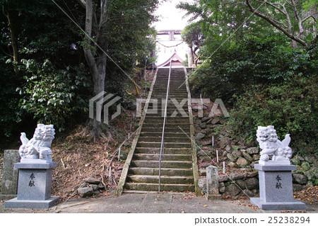 壹岐Tenzo最年長的神社入口 壹岐Tenzo最年長的神社入口 25238294