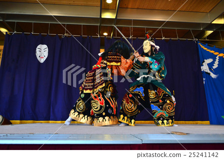 Iwami Kagura Performance Tenjin 25241142